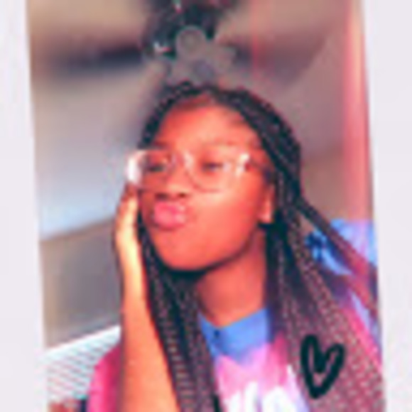 Meet your Posher, Iiamsaigee - Picture 1 of 1